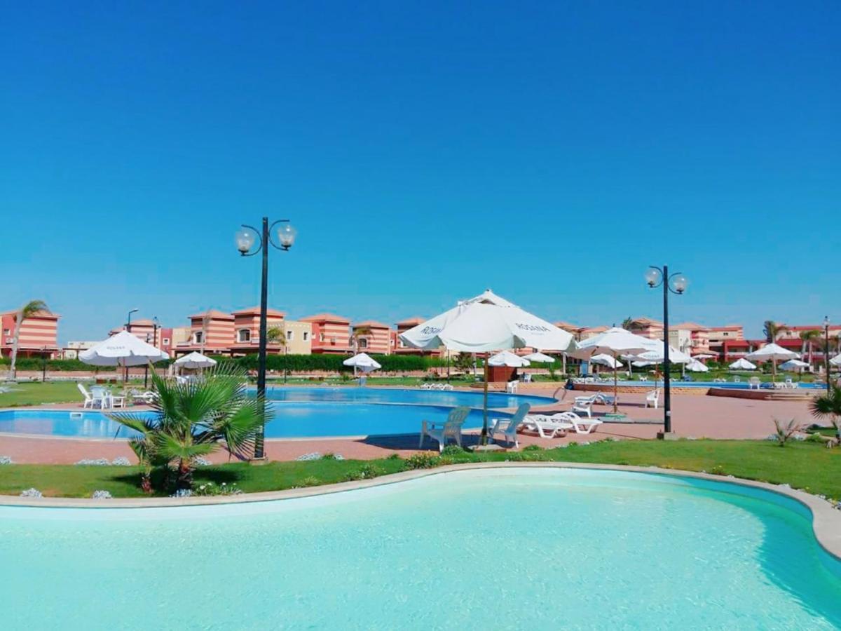 Villa Rosana Resort الساحل الشمالى Dawwar al Hajj Ahmad Exteriör bild