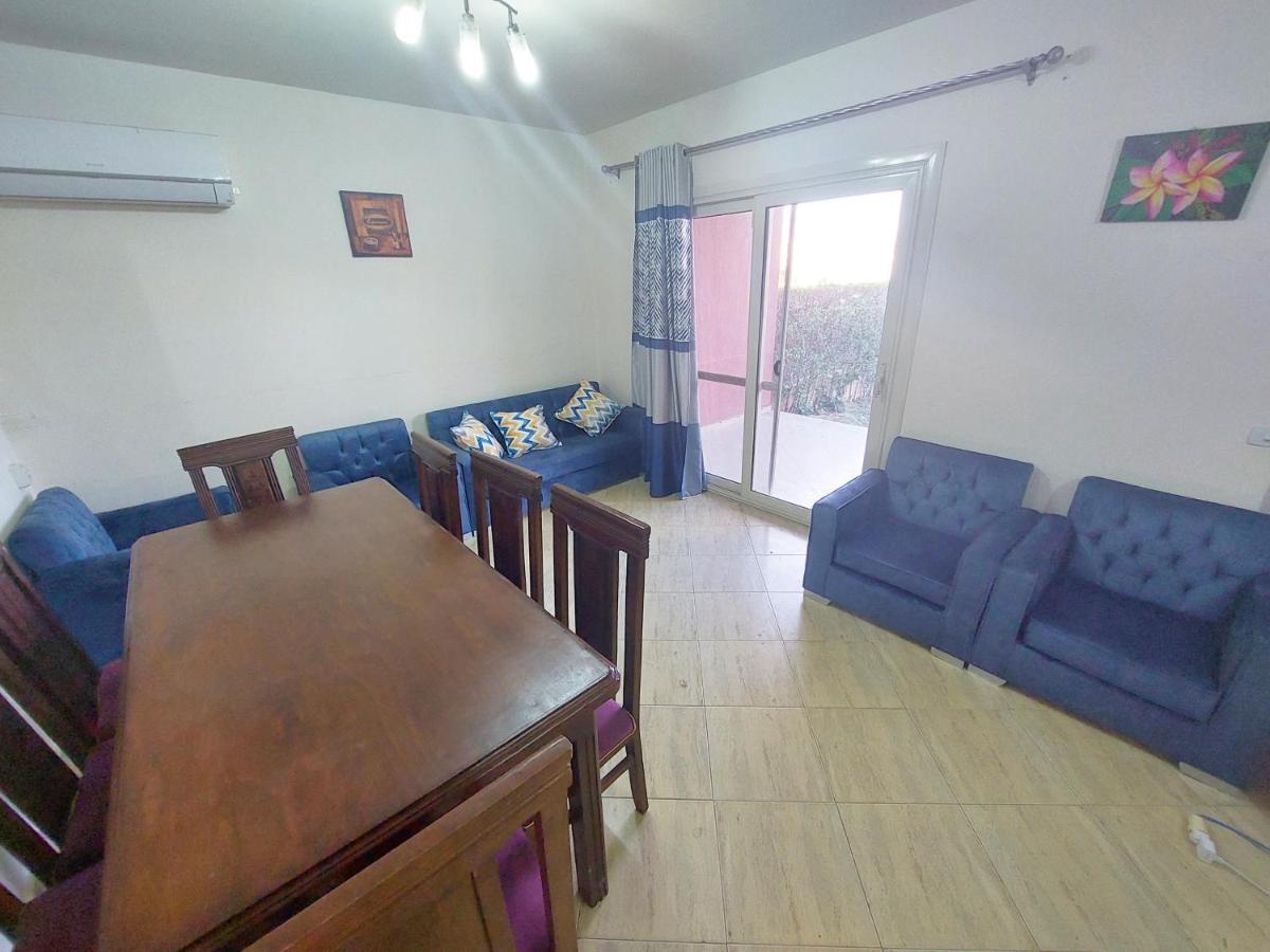 Villa Rosana Resort الساحل الشمالى Dawwar al Hajj Ahmad Exteriör bild