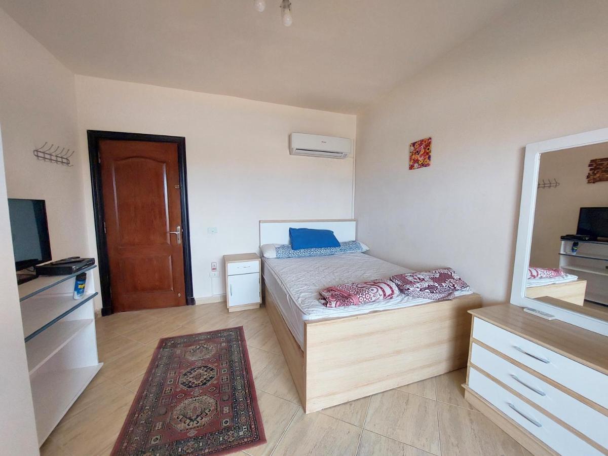 Villa Rosana Resort الساحل الشمالى Dawwar al Hajj Ahmad Exteriör bild