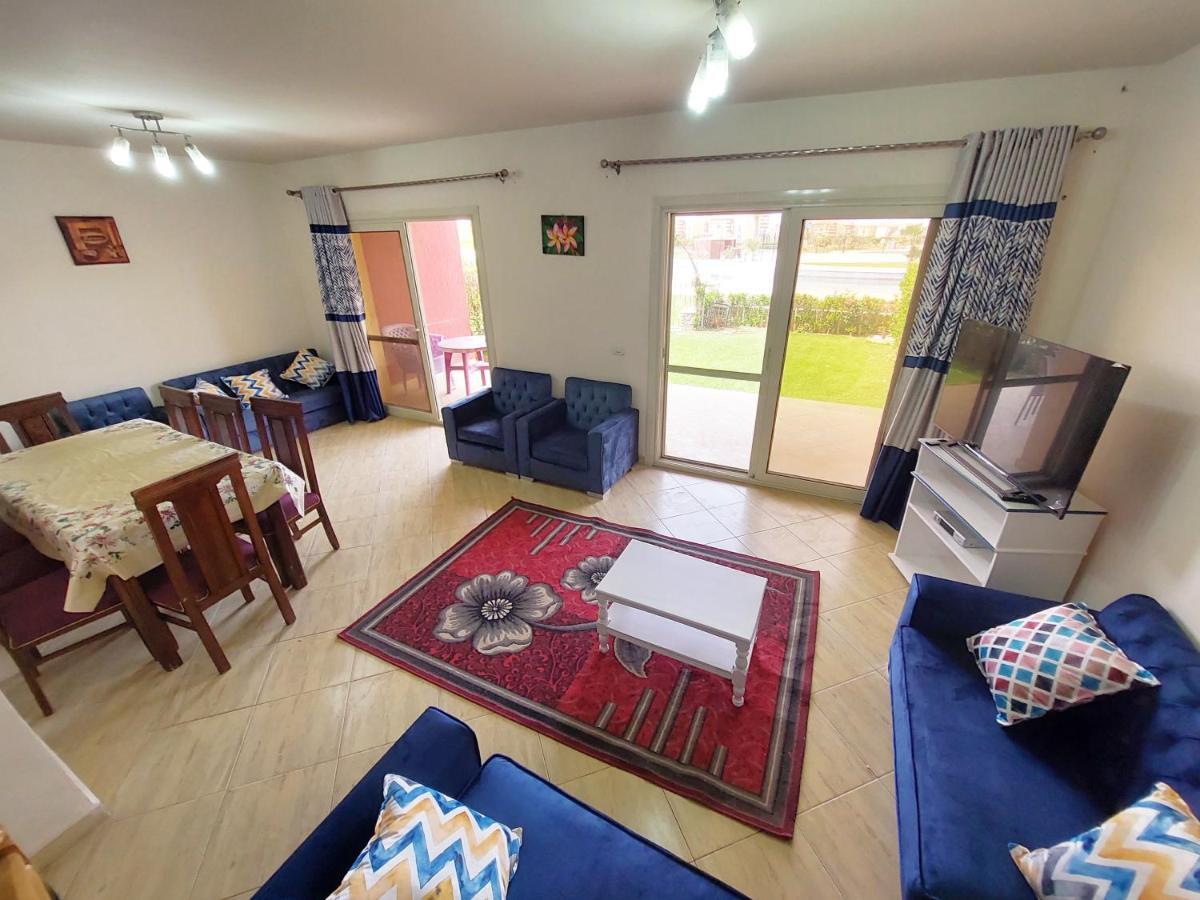 Villa Rosana Resort الساحل الشمالى Dawwar al Hajj Ahmad Exteriör bild